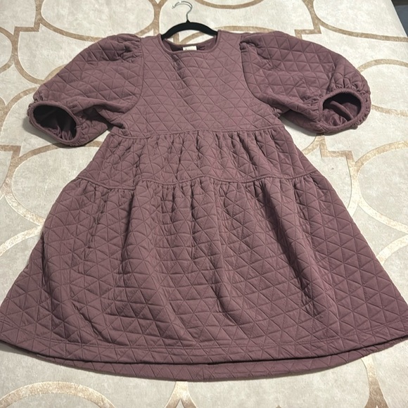Women’s balloon 3/4 sleeve quilted dress - Picture 2 of 6